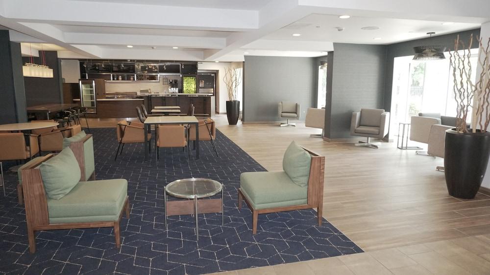 كورتيارد بالقرب من ماريوت ميمفيس إيست/بل موريس بارك واي الردهة