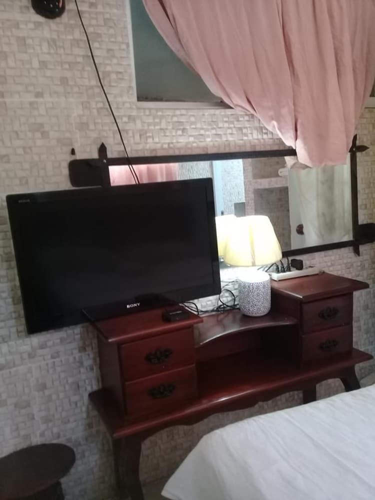 فيلا جوليروس رد، سبا آند أبارت هوتل كامب فور فاكاشيونرز غرفة