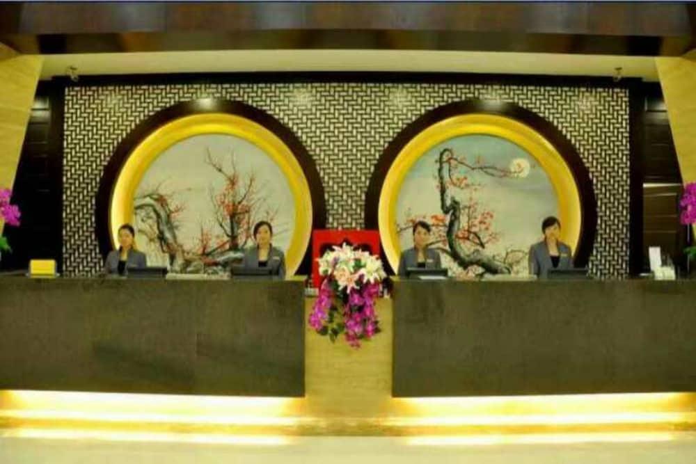 Denics Hotel