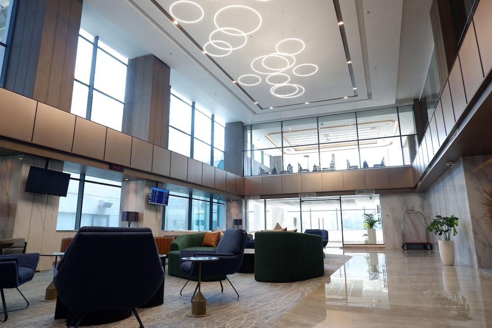 جراند أنارا إيربورت هوتل