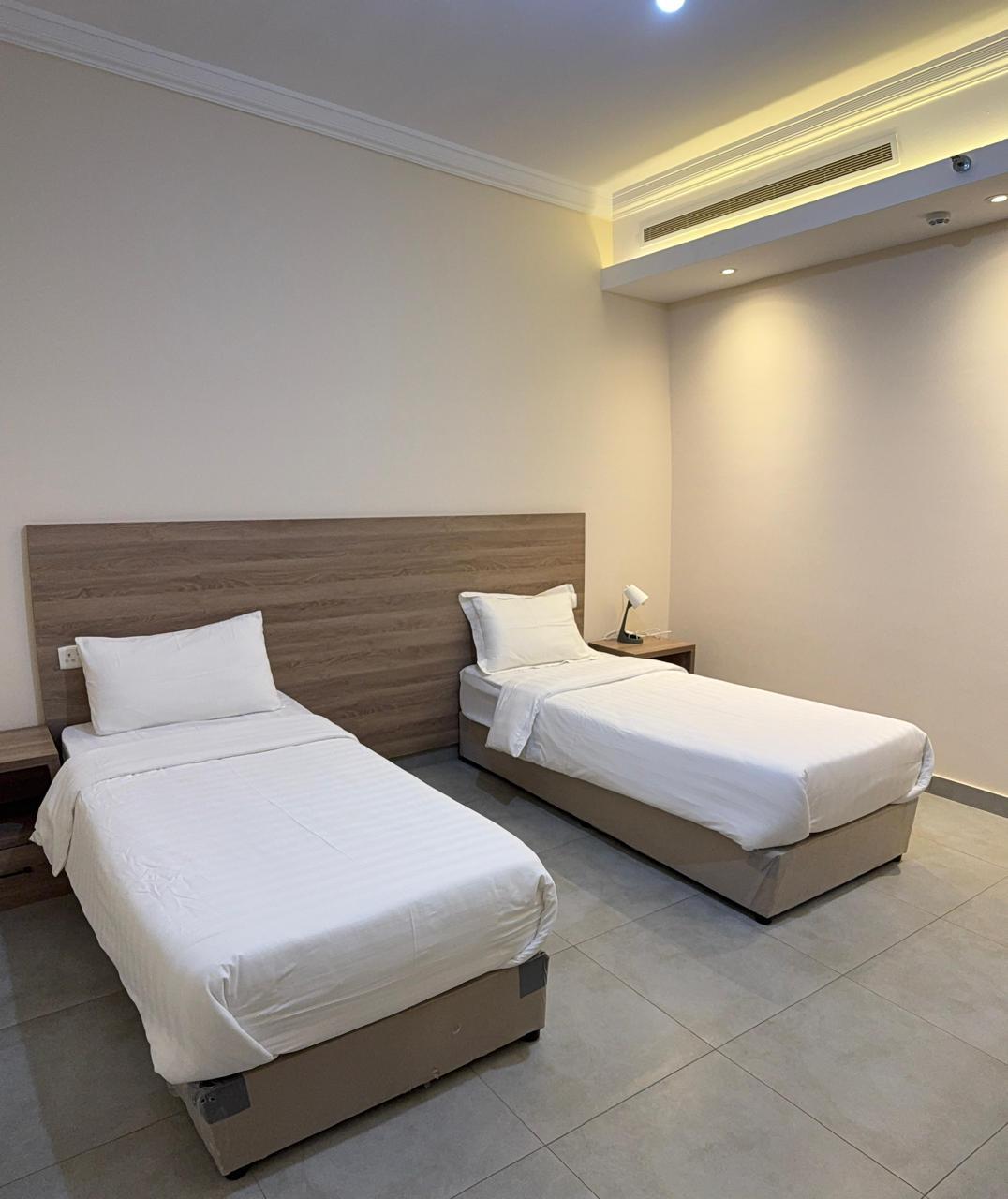 Elegant Apartment with Comfortable and Simple Furniture | 5839 Room