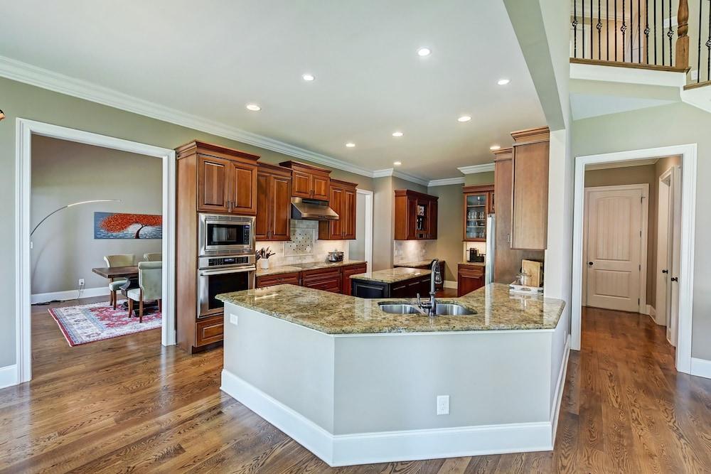 دوك هوليداي باي أفانتستاي كوستوم هوم نيو دوك غرفة