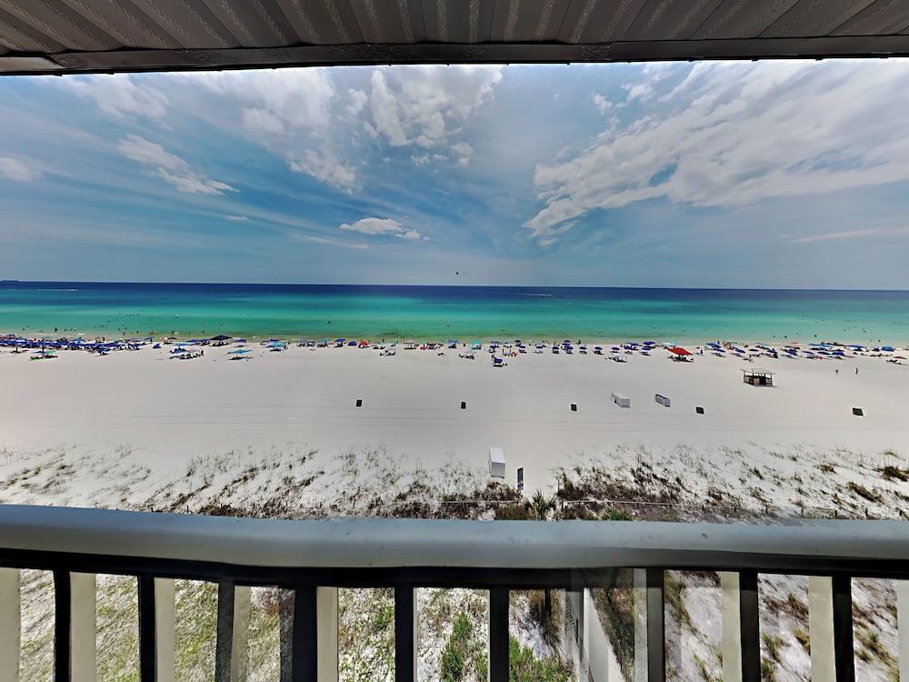 Edgewater Leeward by SVR
