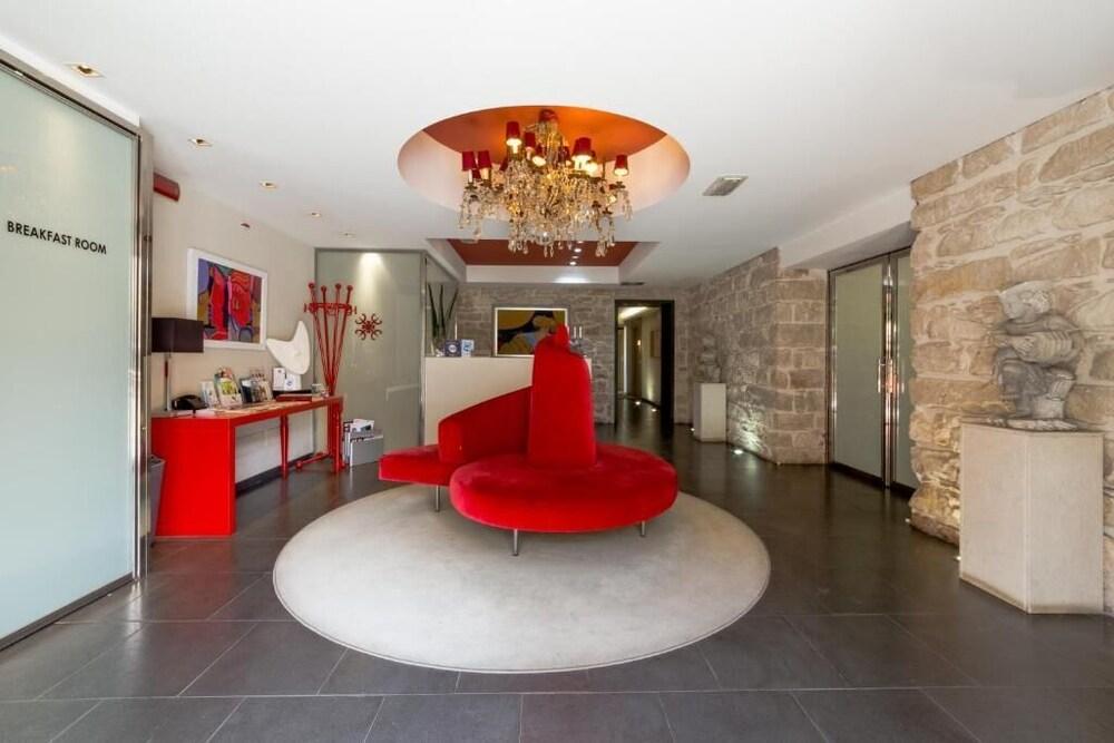 هوتل ألهومز بالاس