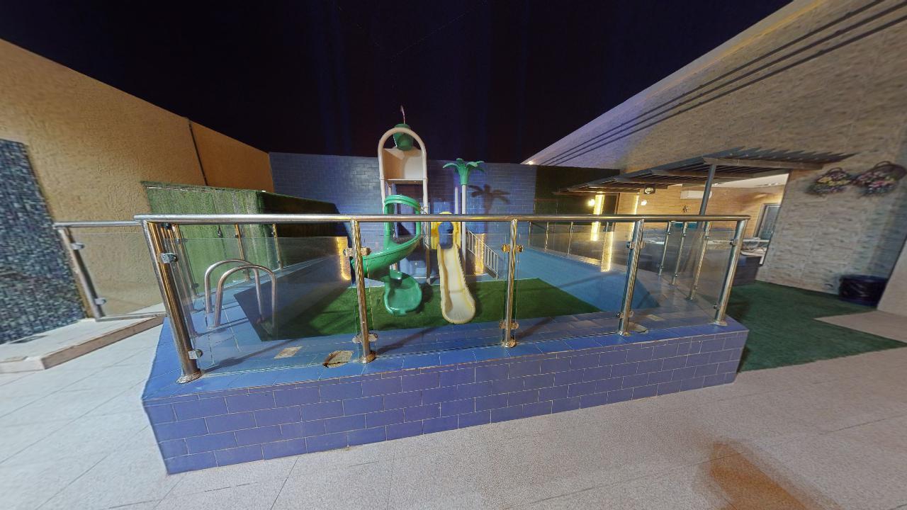 Attractive Chalet with Water Games | 542