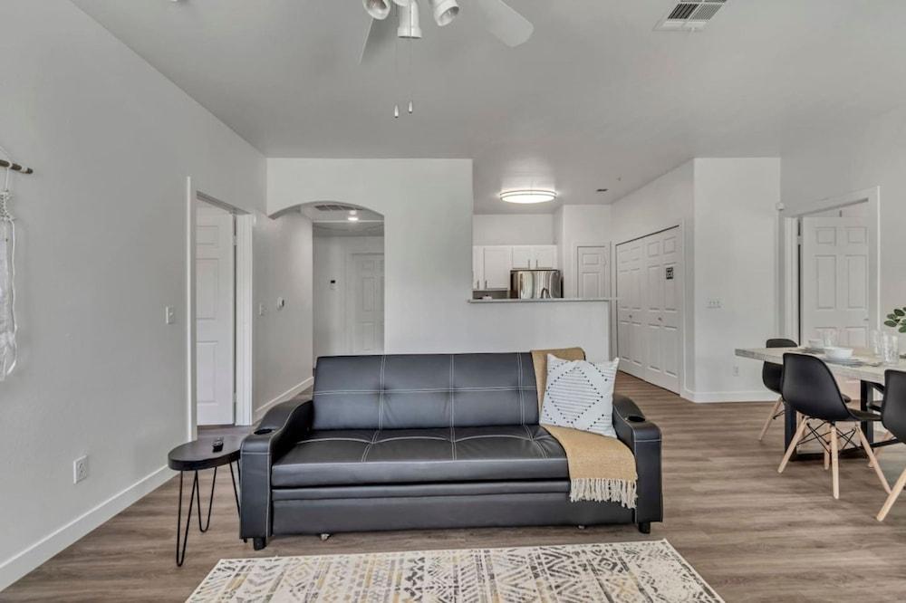 فو ٕس  إ ا كينج بدز بول جارادج - نار ٕيٕ ٕف بي غرفة