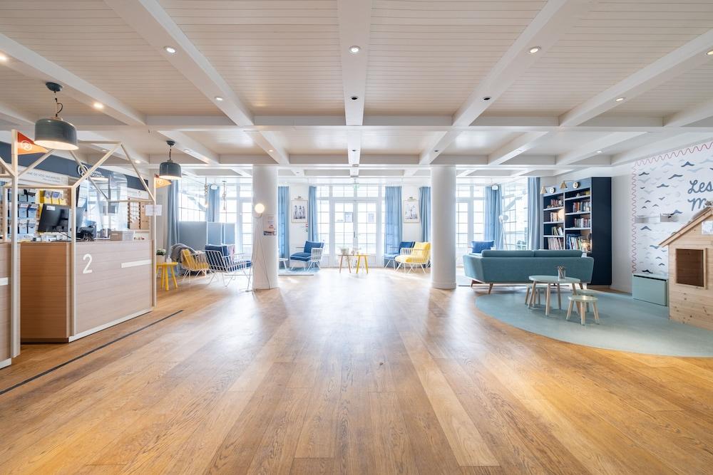 ريزيدونس بيري آند فاكنسيز بريميوم منطقة الاستقبال