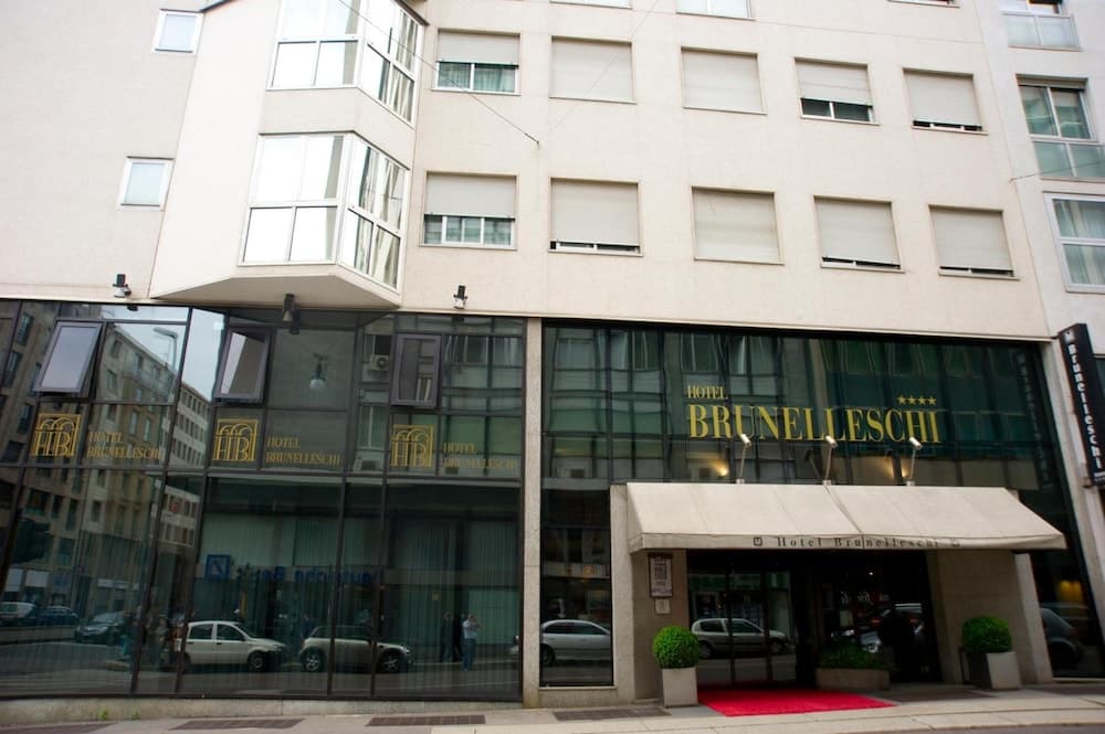 Hotel Brunelleschi Exterior