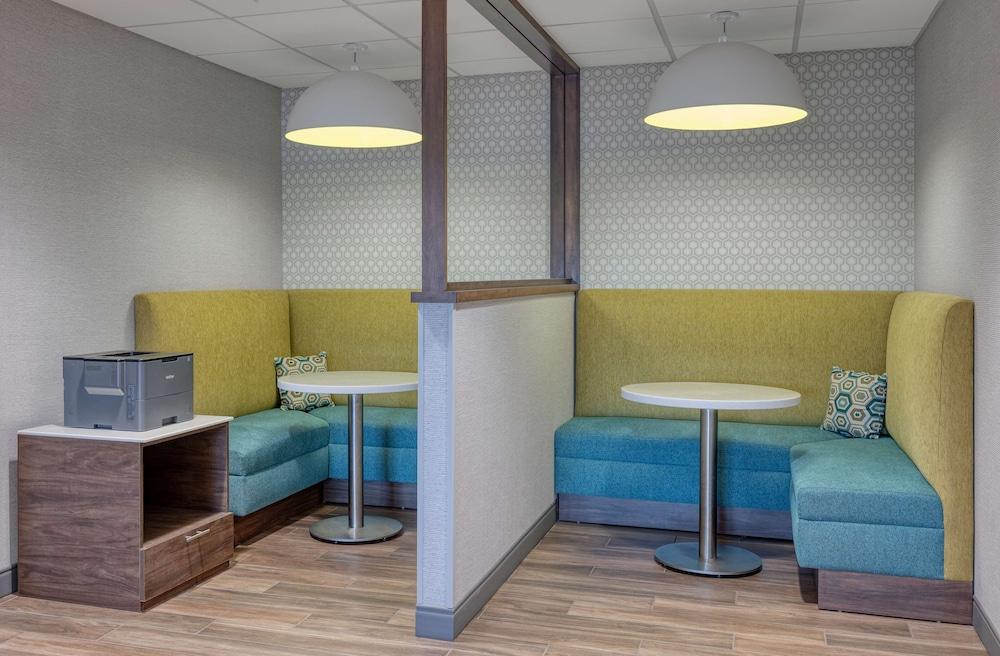 هامتون إن كليفلاند أيربورت - تايديمان رود الردهة