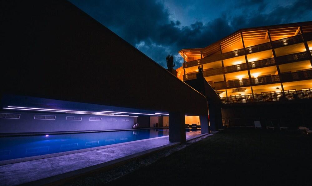 آكتيف آند فاميلينهوتل أدليرنيست المنطقة المحيطة بالمنشأة