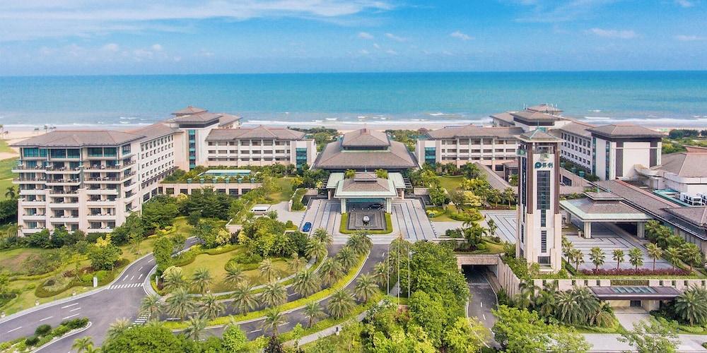 كراون بلازا هايلينج أيلاند باي آيتش جي