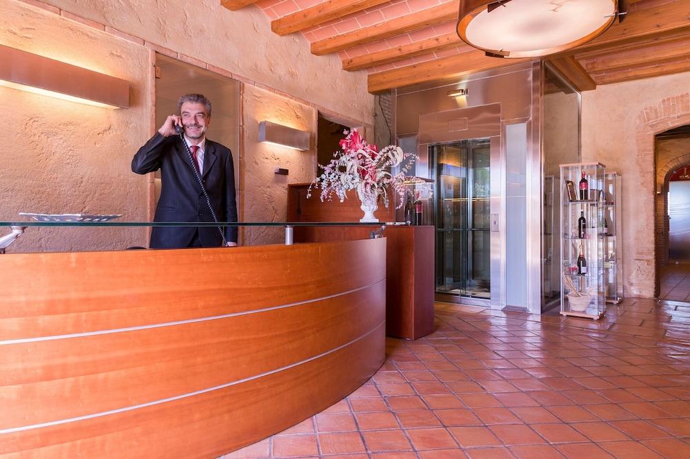 كان بونيستر واين ريزورت، ذا أوريجينالز ريليه (ريليه دو سيلونس) منطقة الاستقبال