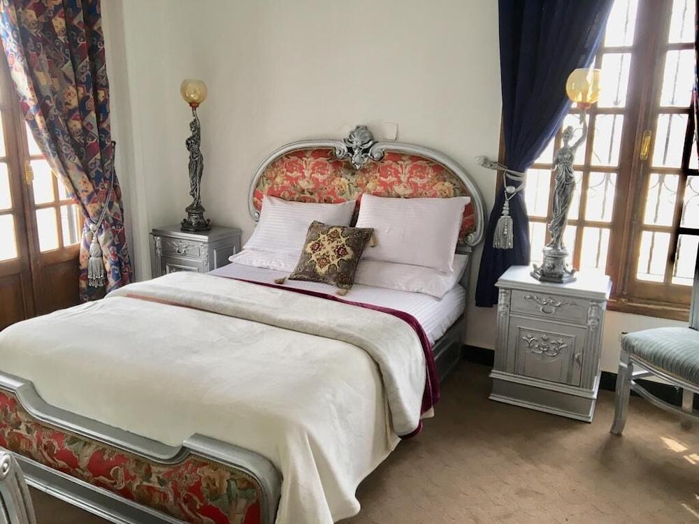 شقة بغرفة نوم واحدة بإطلالات على المدينة بالقرب من المطار غرفة