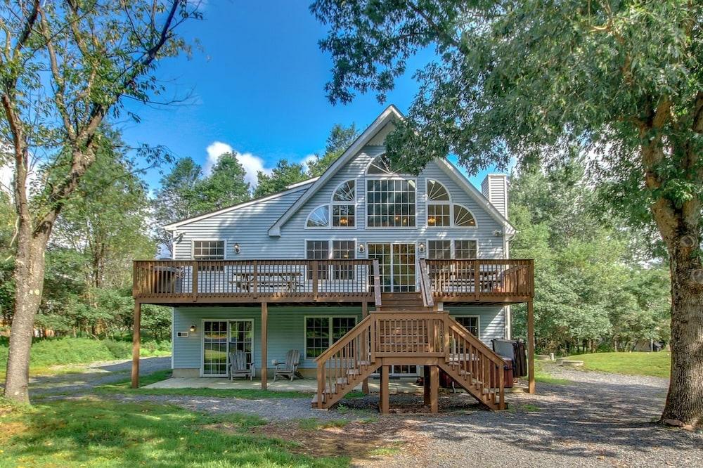 سيكامور كوف باي أفانتستاي هوت توب جيم روومز غرفة