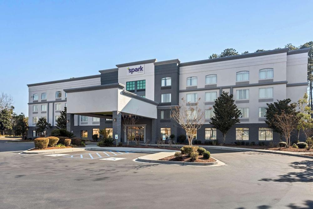 سبارك باي هيلتون بورت وينتوورث سافانا