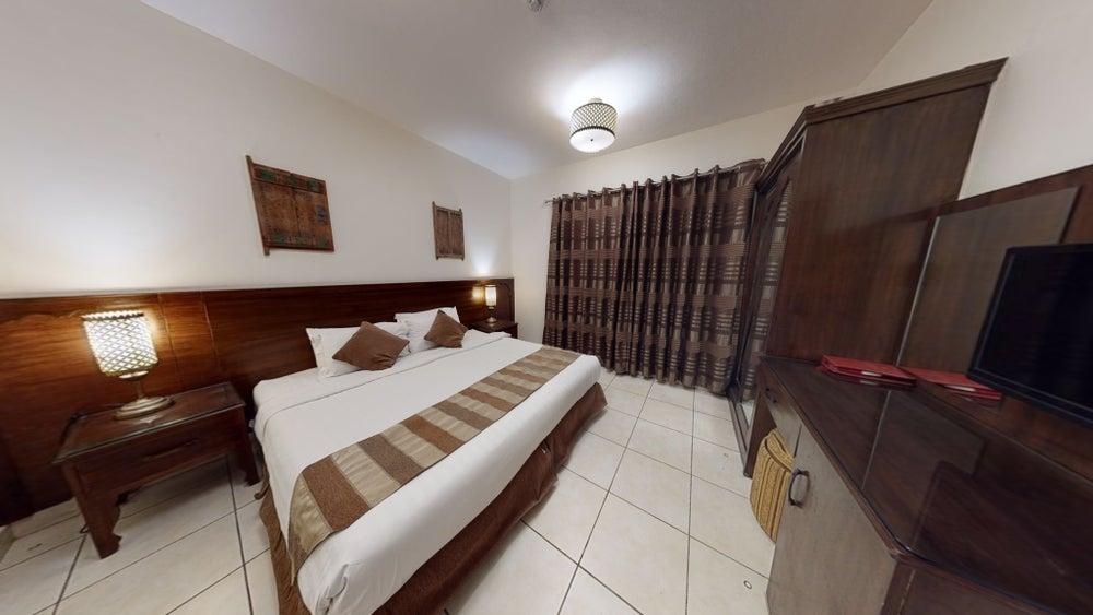 Comfy Chalet with Comfortable and Simple Furniture | 1024 Bedroom