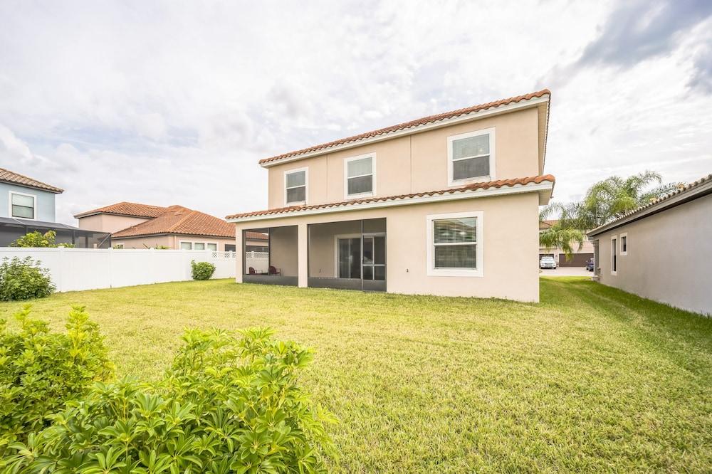 مودرن ريفرفيو أواسيز نير تامبا باي 5 بدروم هوم المنطقة الخارجية