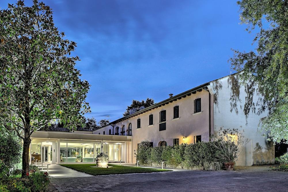 بورجو كا داي سوسبيري المنطقة الخارجية