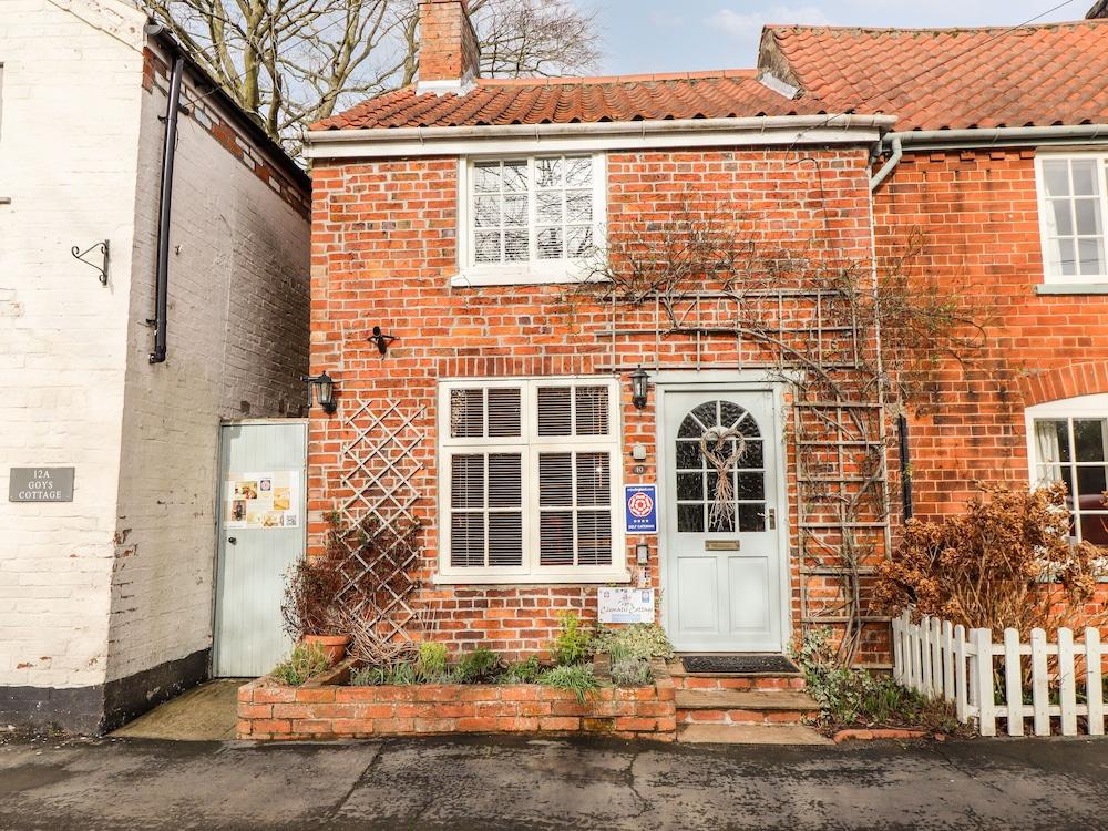 كليماتيس كوتيدج