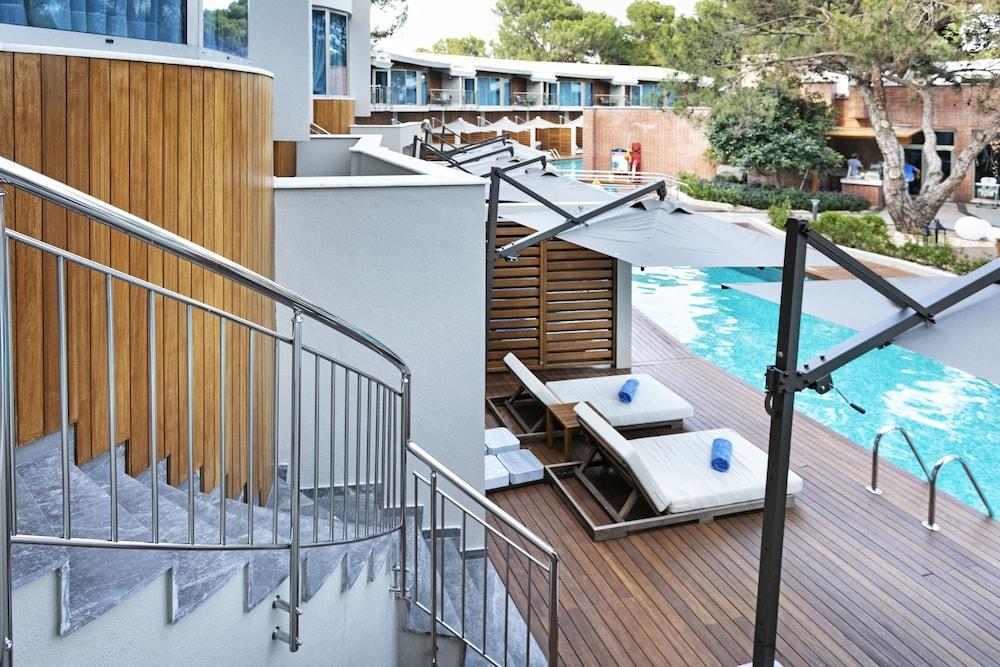 ريكسوس سن جايت - ذا لاند أوف ليجندز أسيس المنطقة الخارجية