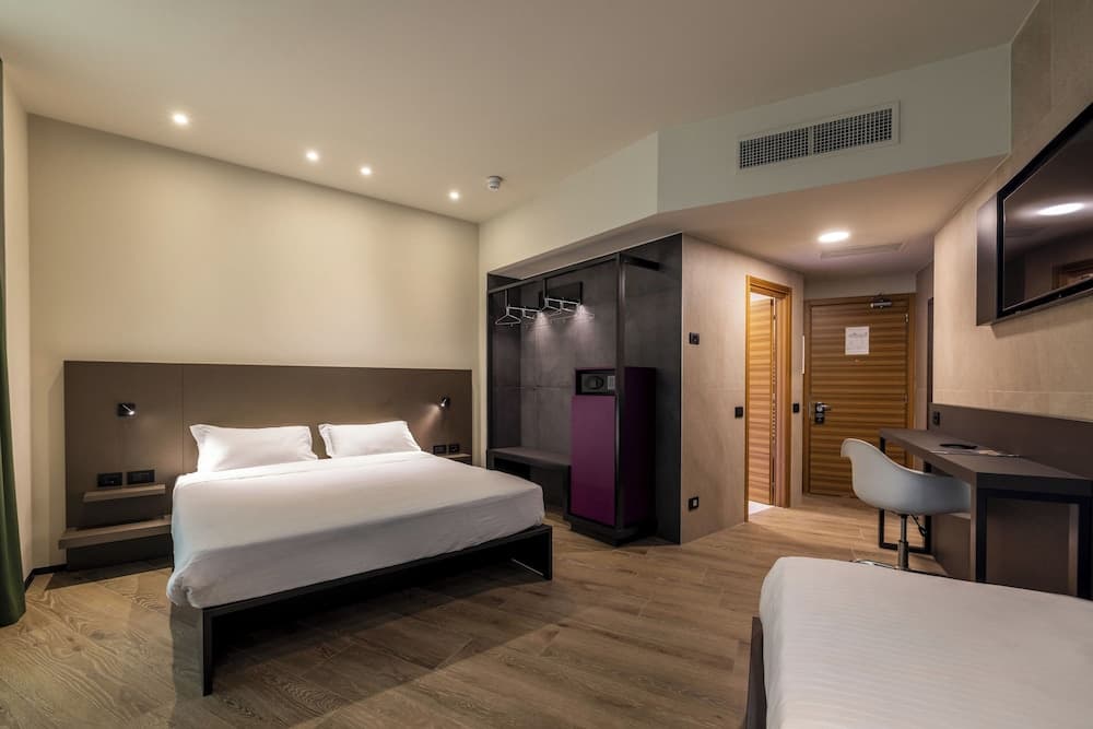 Hotel Degli Arcimboldi Room