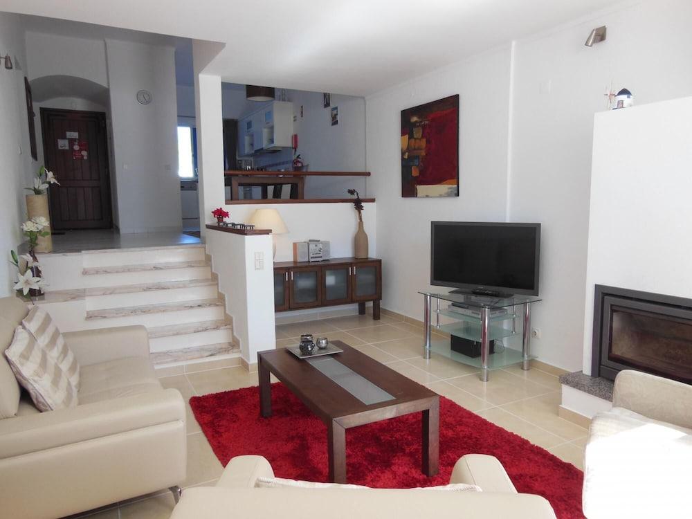 كاسا ألتو دو موينهو باي بورتوكاسا غرفة