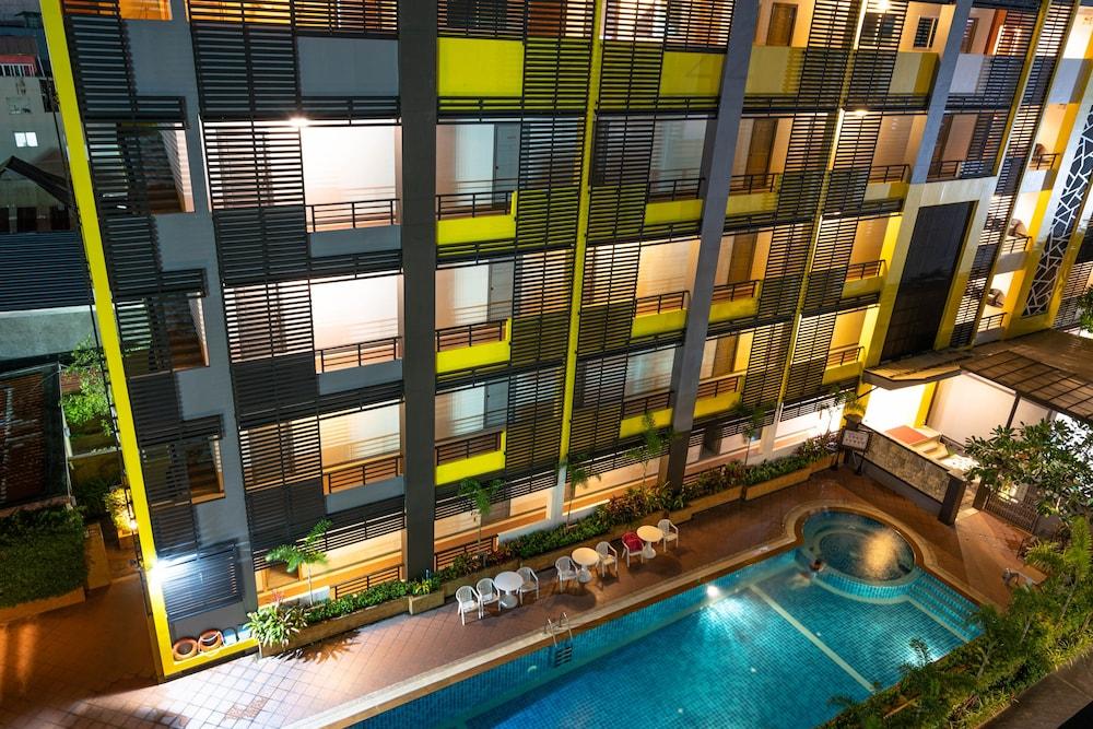 إس بي لايفينج بليس هوتل فوكيت تاون منظر من الجو