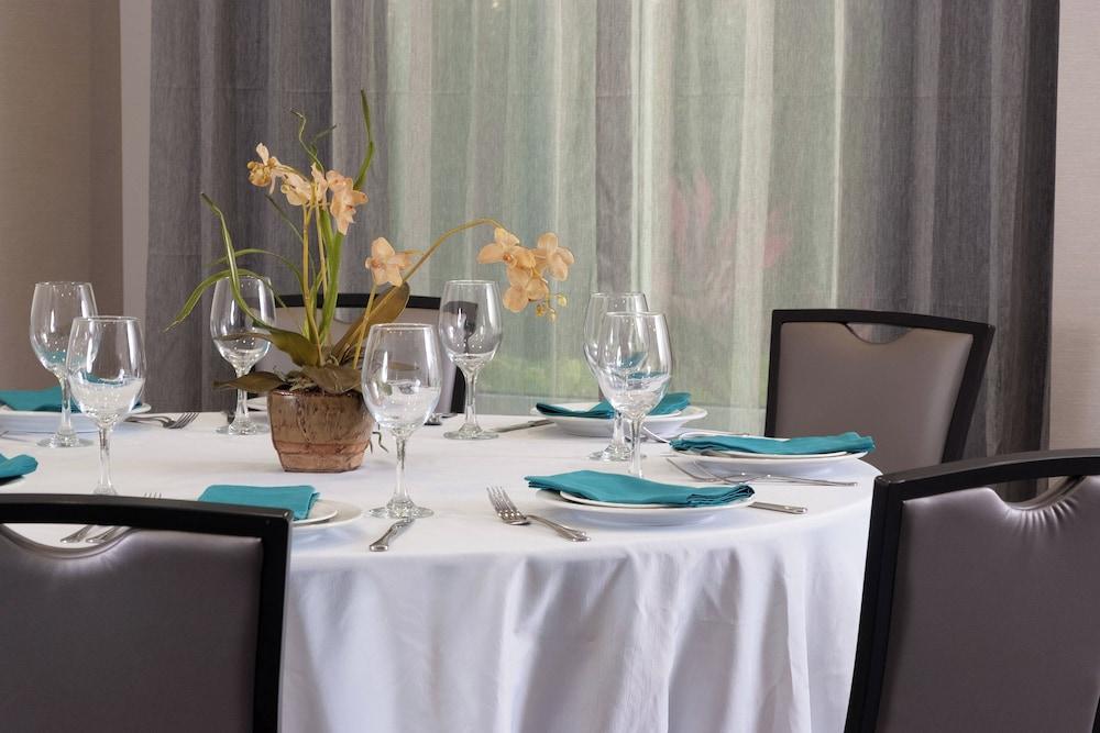 ريزيدانس إن باي ماريوت فورت مايز سانيبيل منطقة الاستقبال