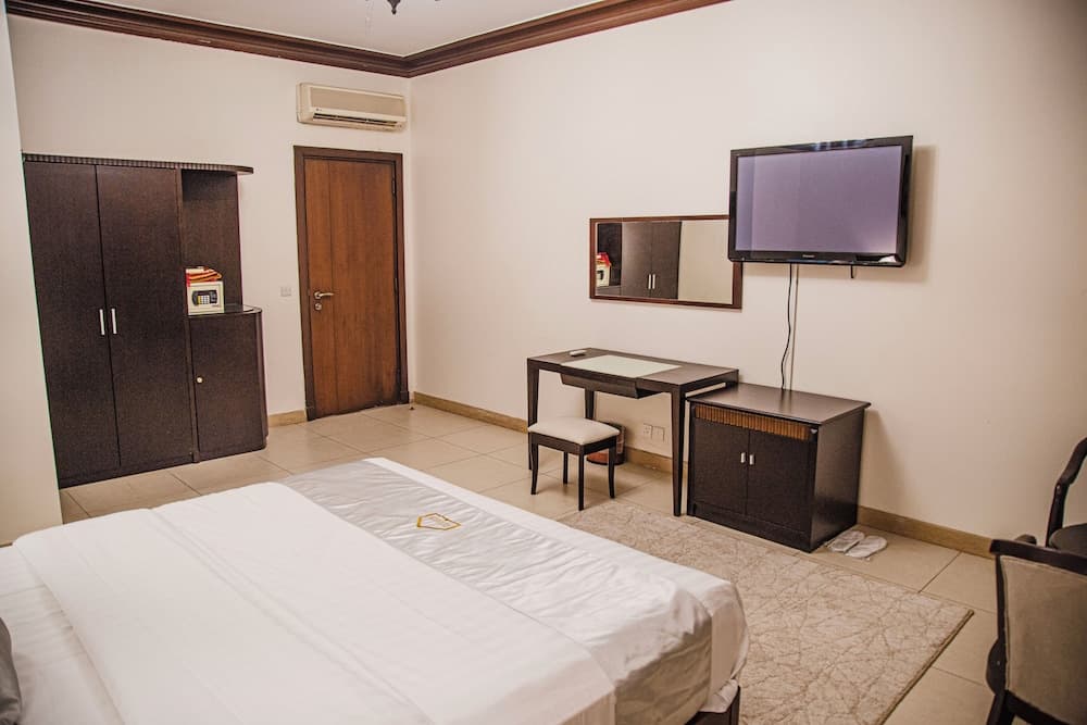 Orans Suites Room