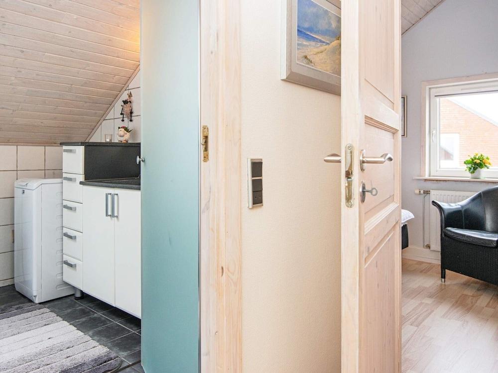 مسكن لقضاء العطلات يتسع لـ 5 أشخاص في رومو داخلي