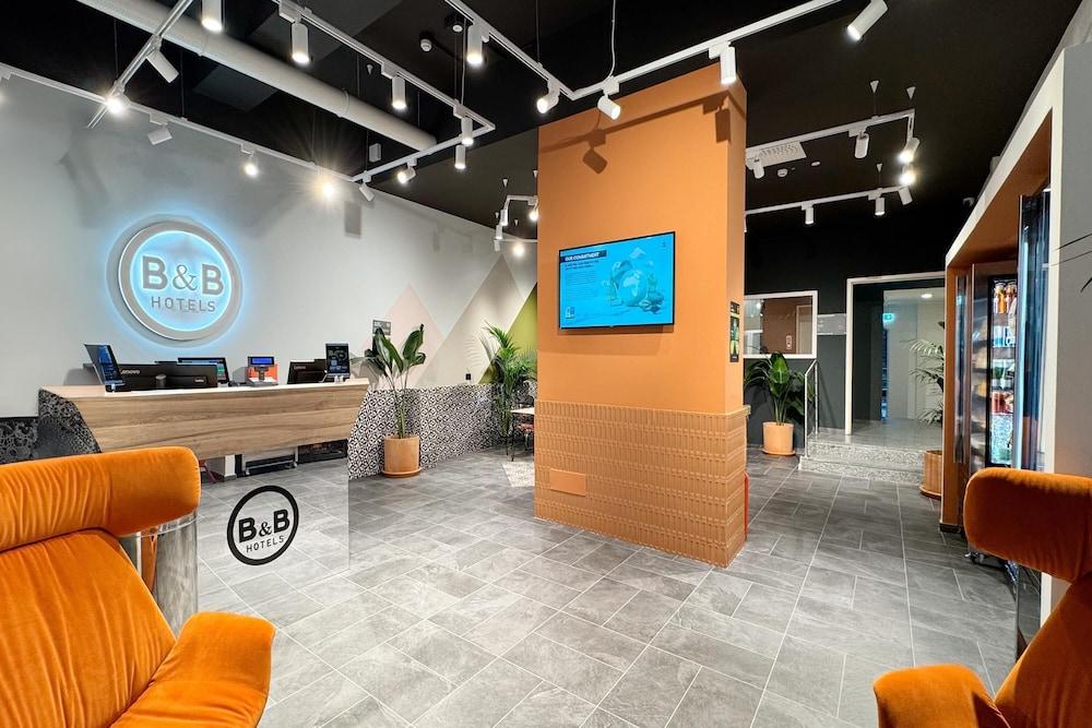 بي آند بي هوتول كومو باراديلو الردهة