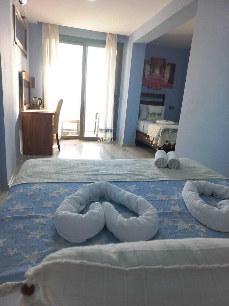 راستجيل أكوم أوتل