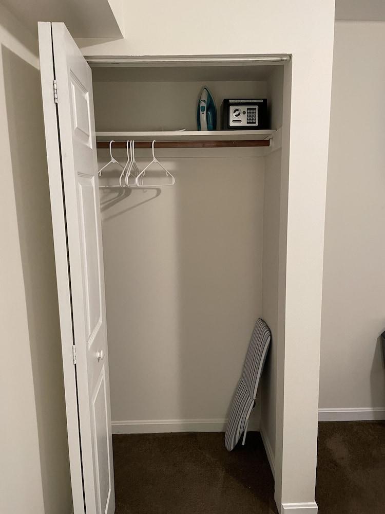 إنتير يونيت 5مين ت ن ن ن اينك كامدن ياردز غرفة