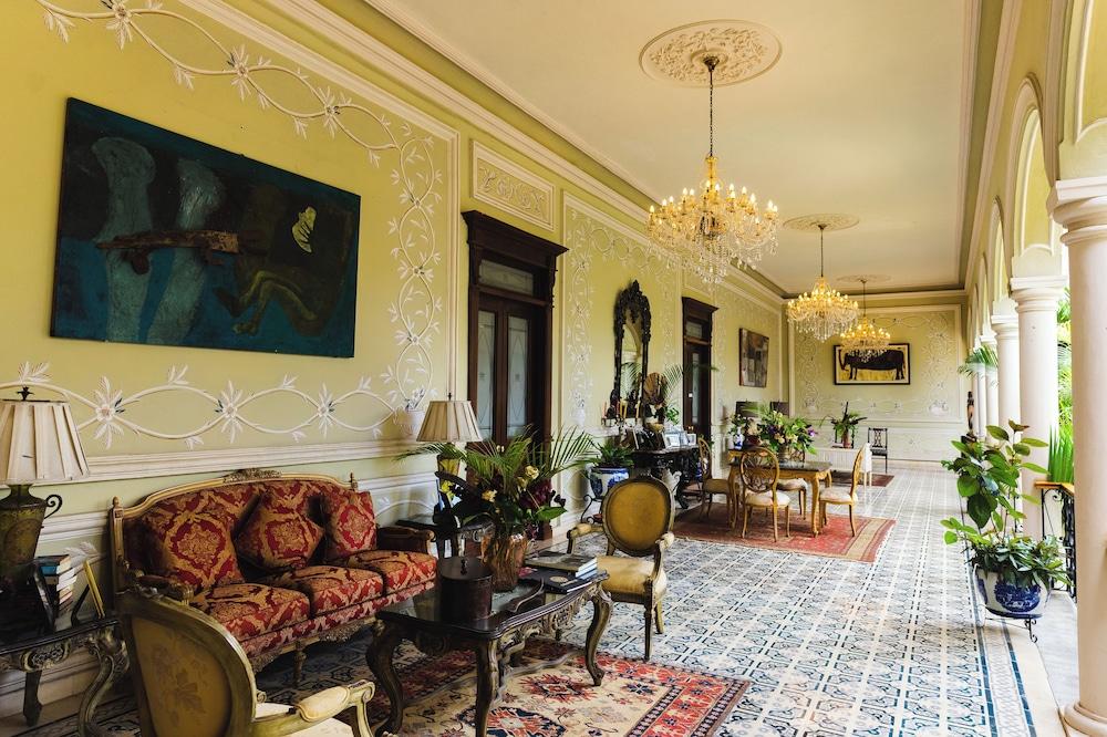 مانسيون ميريدا هوتل بوتيك - ريستورانت