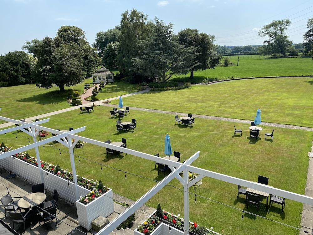 ثورنتون هول هوتل آند سبا المنطقة الخارجية