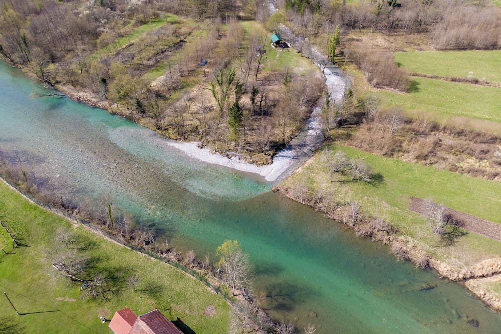 Fani's Riverside Cottage Aerial View