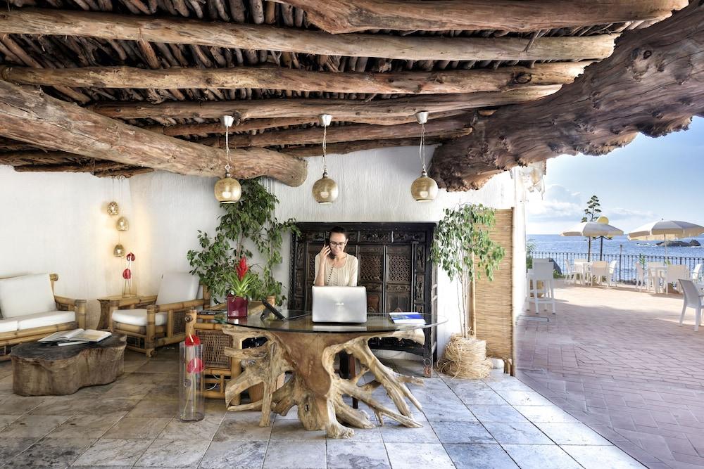 أراباتاكس بارك ريزورت - ديون منطقة الاستقبال