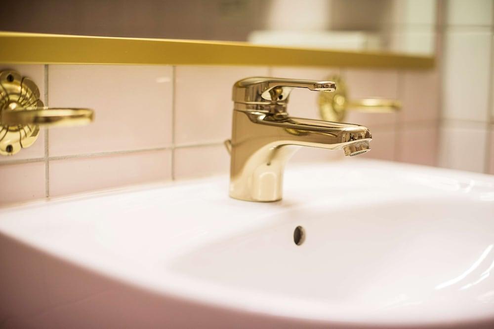 فيرست هوتل أولوفستروم