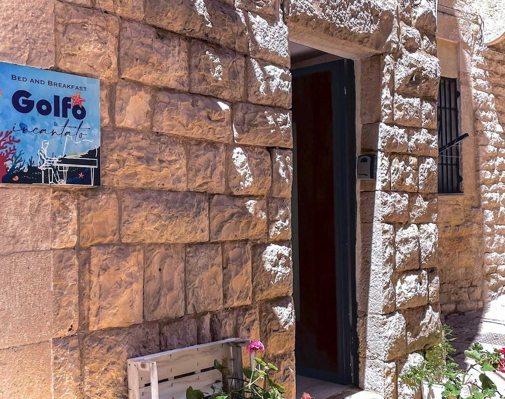 بي آند بي دولفو إنكانتاتو - بيسيجلي المنطقة الخارجية