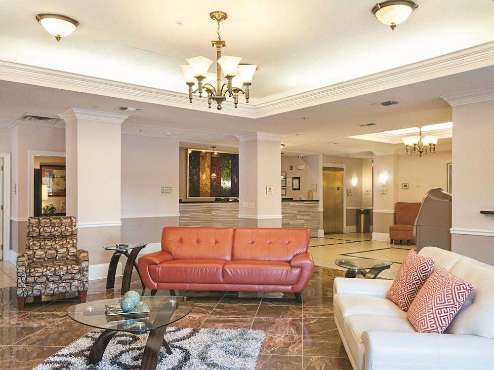 لا كينتا إن آند سويتس باي ويندام سليديل - نورث شور أريا الردهة