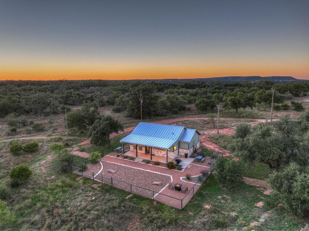 منزل هايلينج، مزود بساونا وحمام سباحة معدني - على بعد 20 ميلًا من فريد المنطقة الخارجية