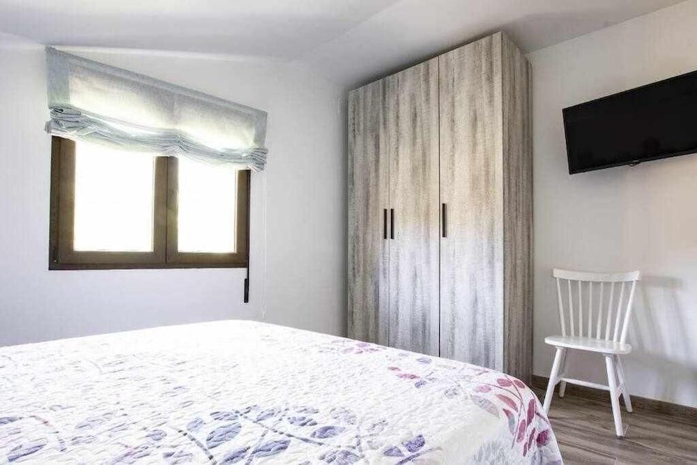 APARTAMENTOS CREATIVOS VILLARUBEI Room