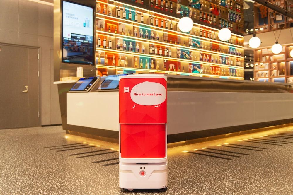 ibis Jiaodong Airport EMU Town Store Reception Hall