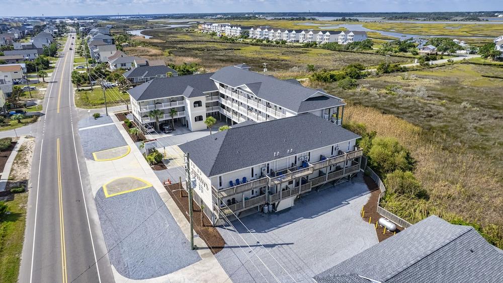 تيفانيز موتل آند كوندوس المنطقة المحيطة بالمنشأة