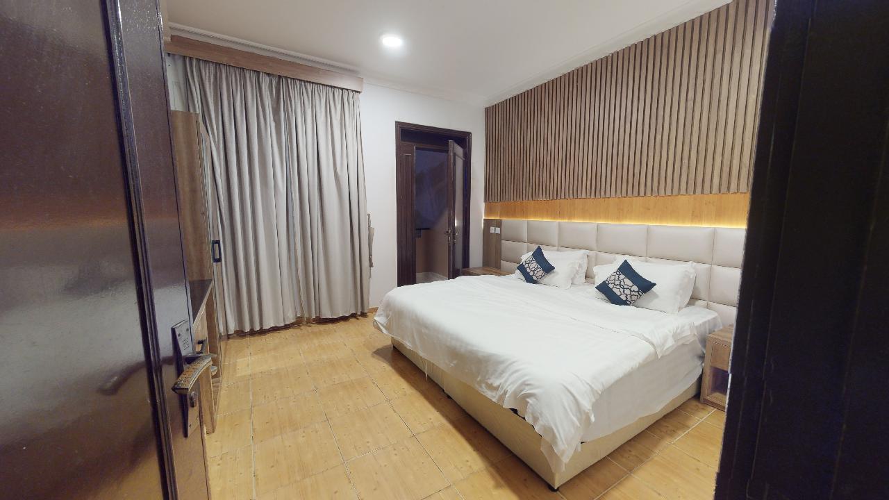 شاليه بتصميم رائع وبأثاث مريح وبسيط | 2028 غرفة