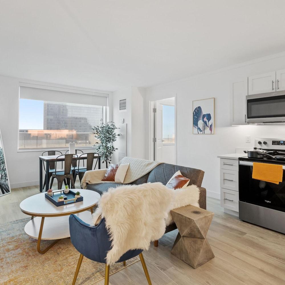 بورد ووك بيتش فرون  ط بد روم 3با ك ندو باي كوزيسويتس غرفة