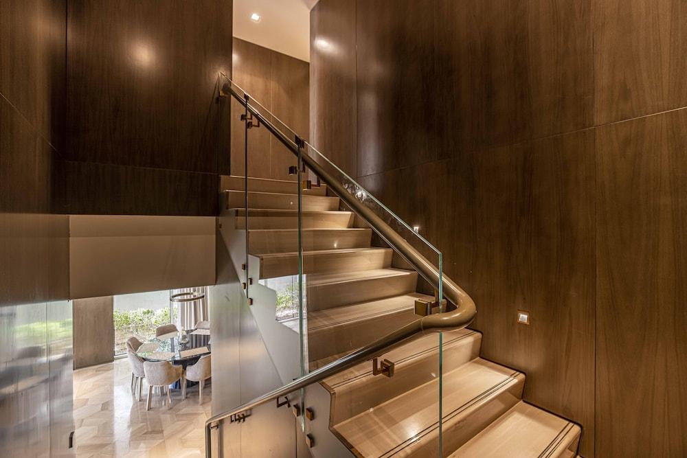 منزل بلاتينوم للعطلات في فايف ريزيدنسيز نخلة جميرا دبي المنطقة الخارجية