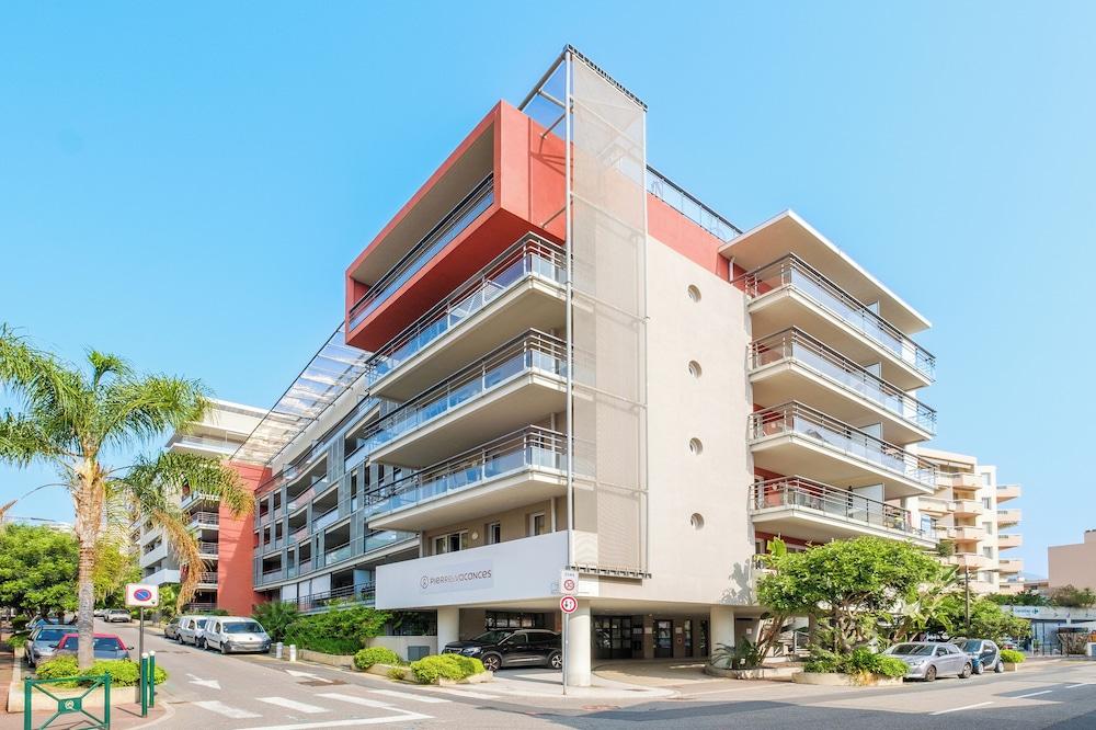 بيير آند فاكانسيز ريزيدينس بريميوم جوليا أوجستا المنطقة الخارجية