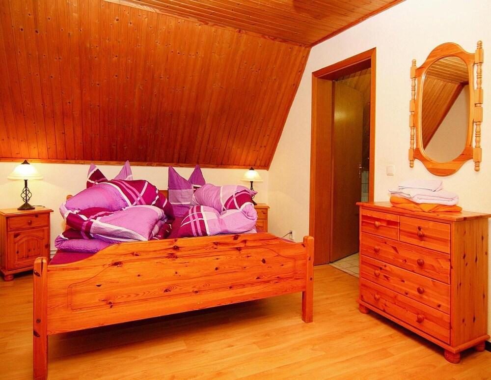 فيرينوونونج أم بودستيدتر بودن غرفة