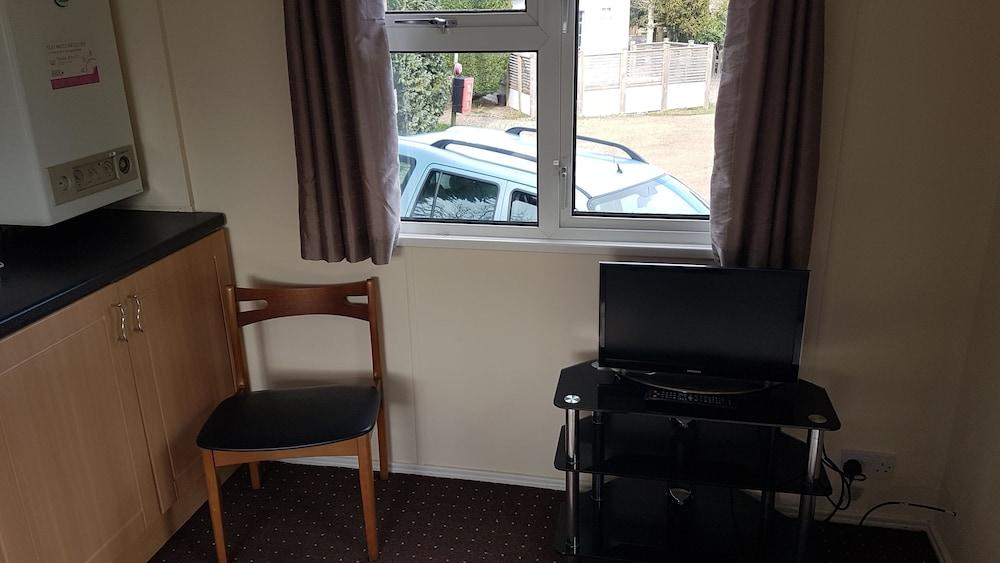 روبين هود ريتريت 2 بد روم تشاليت فري باركينج داخلي